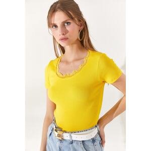 Olalook Women's Yellow Crewneck Lycra Short Sleeve Blouse with Lace