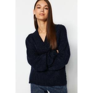 Trendyol Navy Blue Soft Textured V-Neck Knitwear Sweater