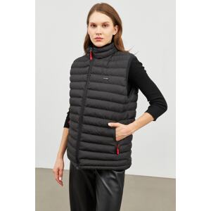 D1fference Women's Regular Fit Black Inflatable Vest With Lined Waterproof And Windproof.