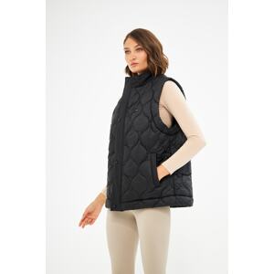 D1fference Women's Water And Windproof Onion Pattern Quilted Black Vest.