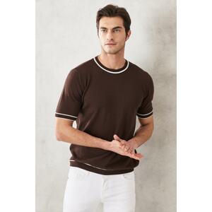 AC&Co / Altınyıldız Classics Men's Brown Standard Fit Crew Neck 100% Cotton Knitwear T-Shirt.