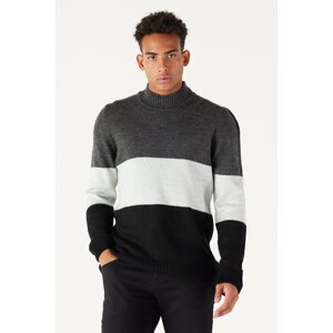 AC&Co / Altınyıldız Classics Men's Anthracite-black Standard Fit Half Turtleneck Ruffled Soft Textured Knitwear Sweater
