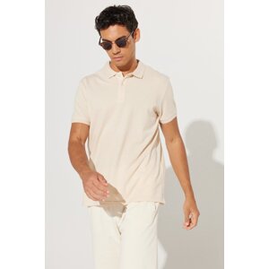 ALTINYILDIZ CLASSICS Men's Beige-Ecru Slim Fit Slim Fit Polo Neck 100% Cotton Short Sleeved T-Shirt.