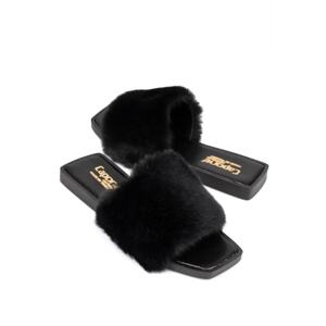 Capone Outfitters 63 Furry Women's Slippers