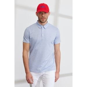 AC&Co / Altınyıldız Classics Pánské modro-bílé Snadno žehlitelné Slim Fit Slim Fit Polo Neck Krátký rukáv Žakárové tričko.