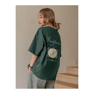 Know Women's Nefti Green Fructification Oversized T-shirt.