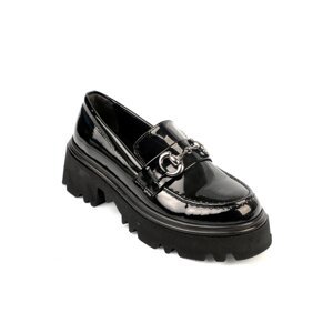 Capone Outfitters Women's Round Toe Buckled Patent Leather Loafer