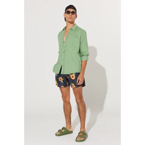 AC&Co / Altınyıldız Classics Men's Khaki Regular Fit, Regular Cut with Pockets Quick Dry Patterned Marine Shorts.
